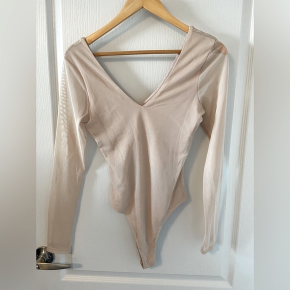 Socialite beige mesh bodysuit - Picture 3 of 5